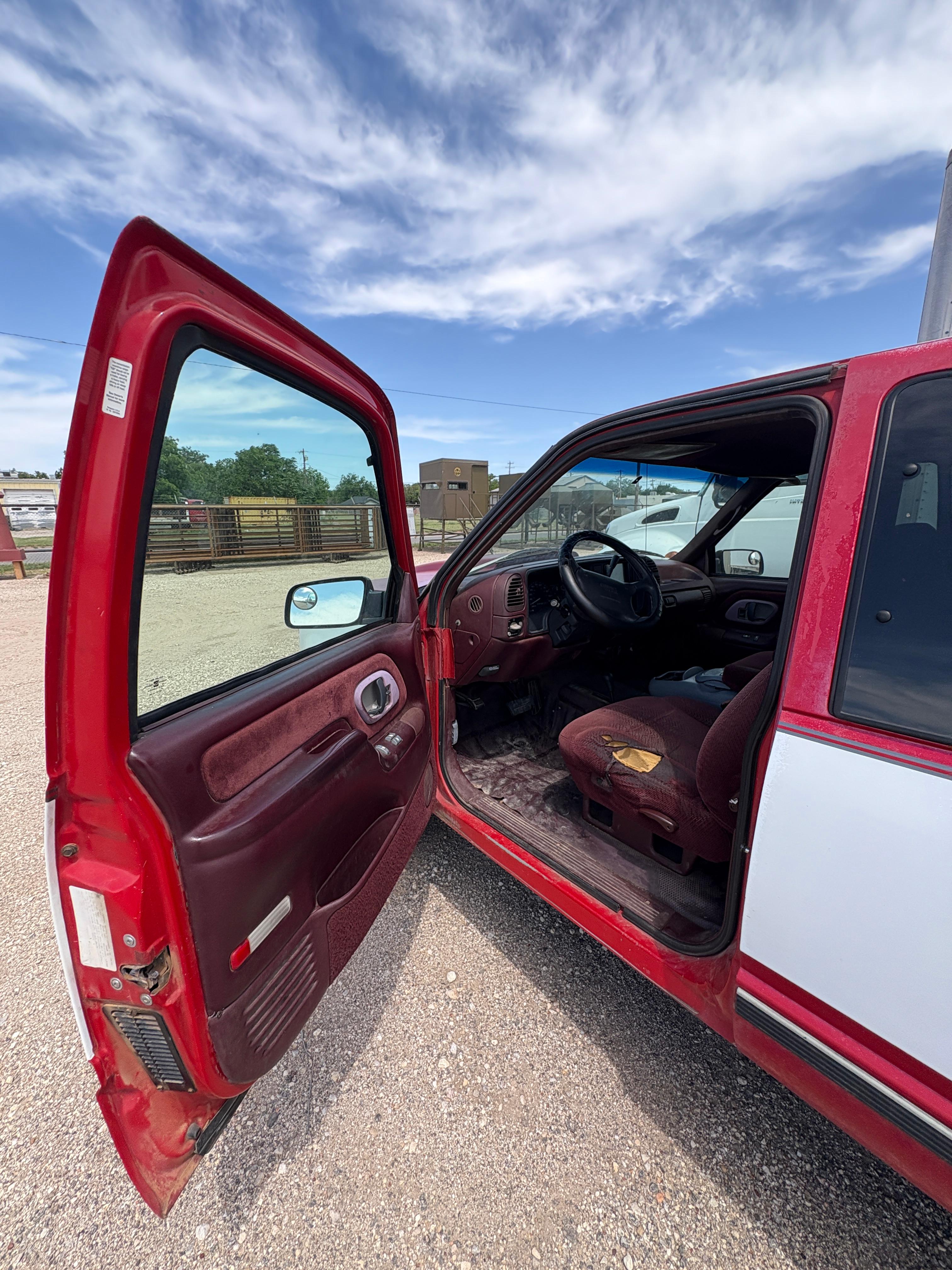 GMC 2500 SLE PICKUP