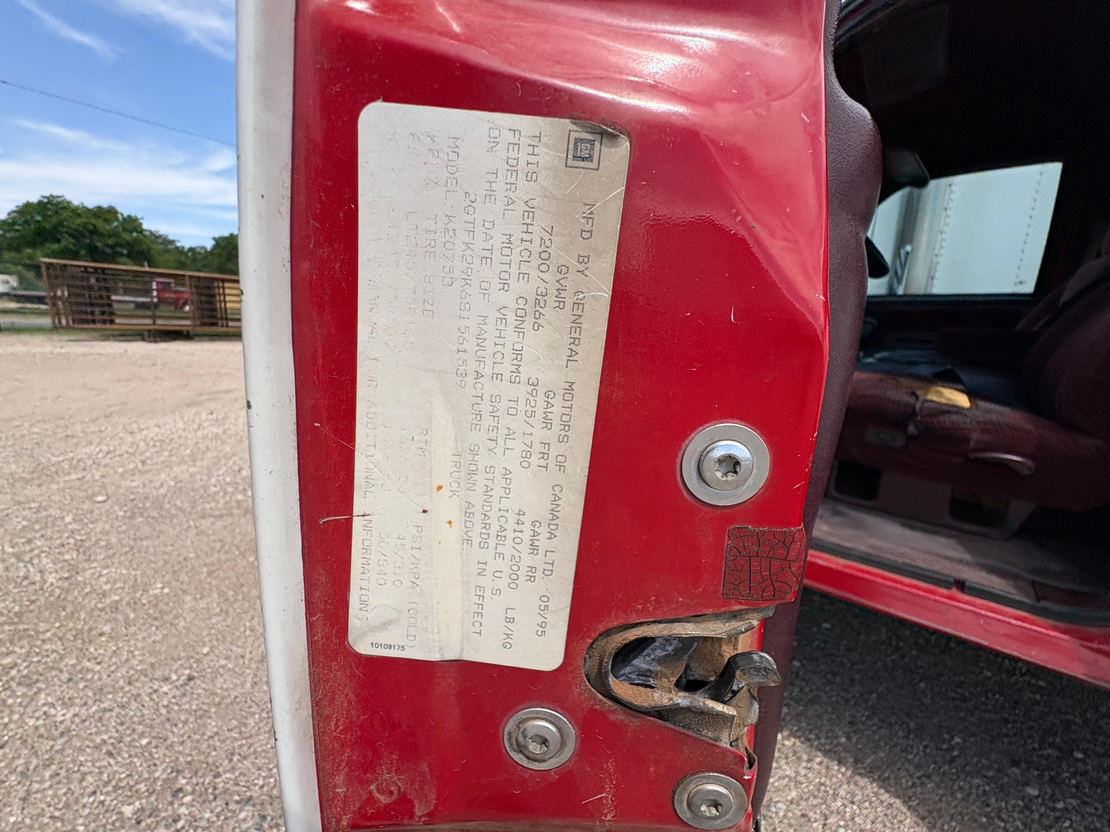 GMC 2500 SLE PICKUP