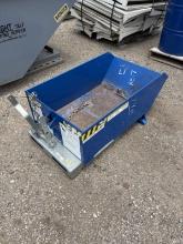 VESTIL SELF DUMPING HOPPER