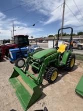 JOHN DEERE 3038/JOHN DEERE 300E LOADER