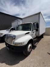 INTERNATIONAL BOX TRUCK