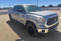 2020 Toyota Tundra Cr Max 4WD 5.7L V8 5TFDY5F18LX955681