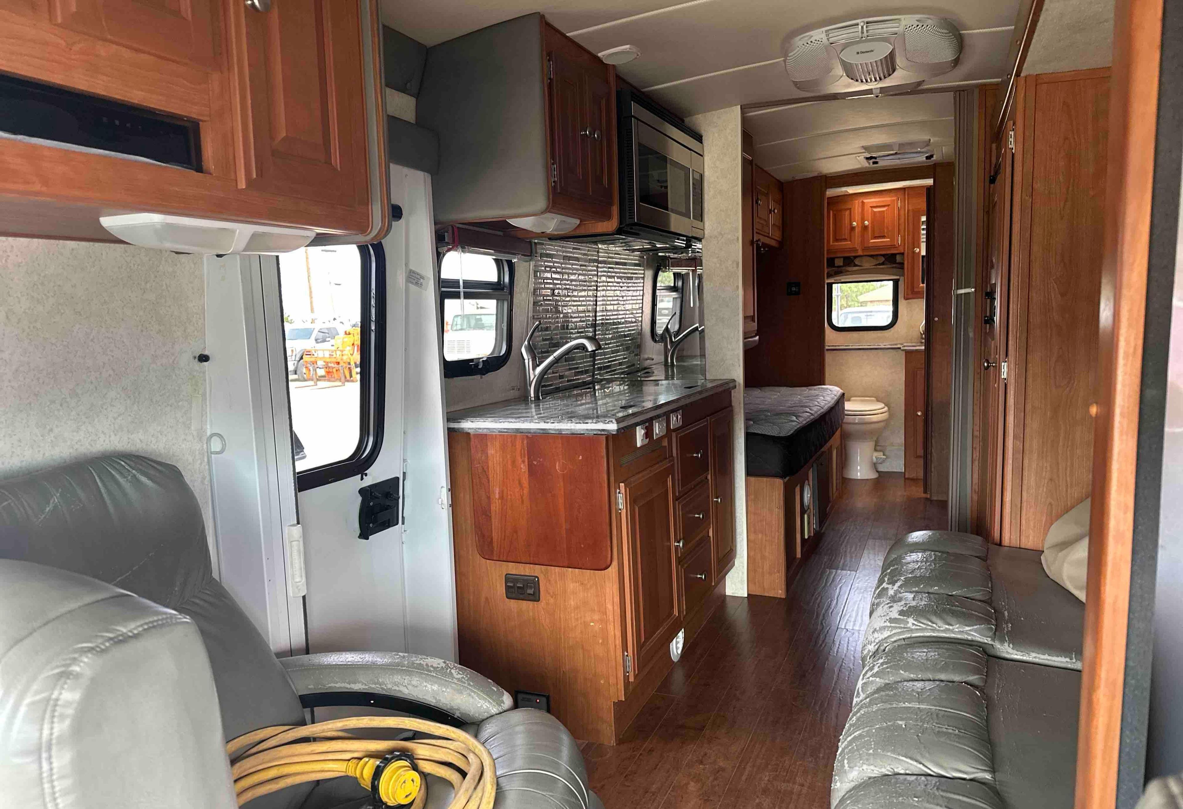 Phoenix Cruiser C-class Motor Home