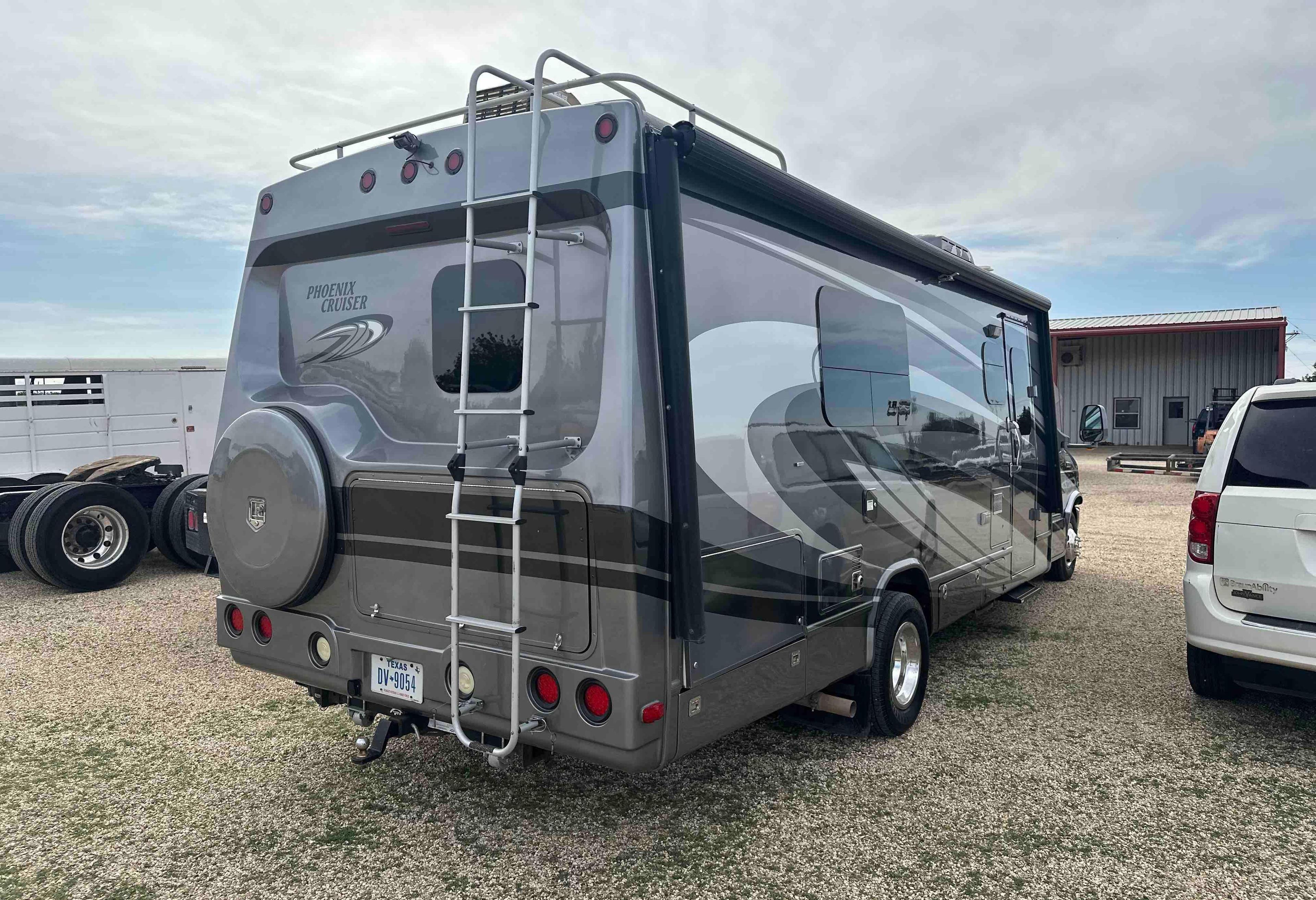 Phoenix Cruiser C-class Motor Home