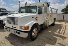 1999 Internatiobal 4700, with 1999 Stellar 6000 knuckle boom