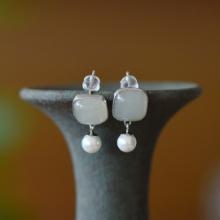 A Pair of Exquisite Sterling Silver Inlaid White Jade Earrings, Inlaid Pearl