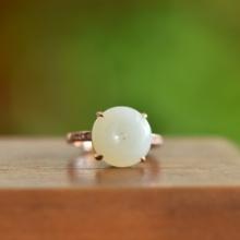 An Exquisite Sterling Silver-Gold Plated Inlaid White Jade Ring