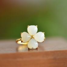 An Exquisite Sterling Silver-Gold Plated Inlaid White Jade Ring