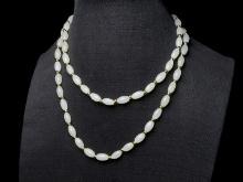 An Exquisite White Jade Bracelets