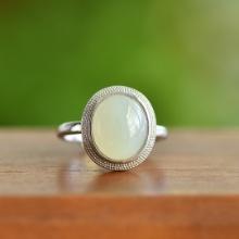 An Exquisite Sterling Silver Inlaid White Jade Ring