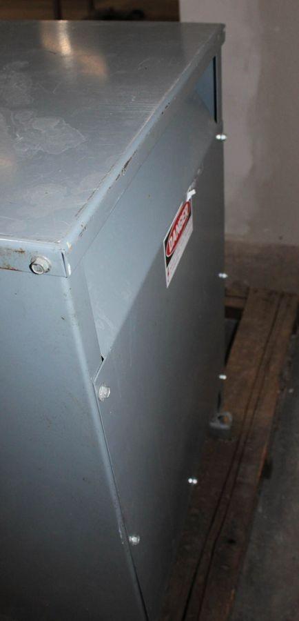 USED - Square D 30T3HFISNL Transformer 30kVA PV 480V SV 208Y/120V 60Hz 3PH