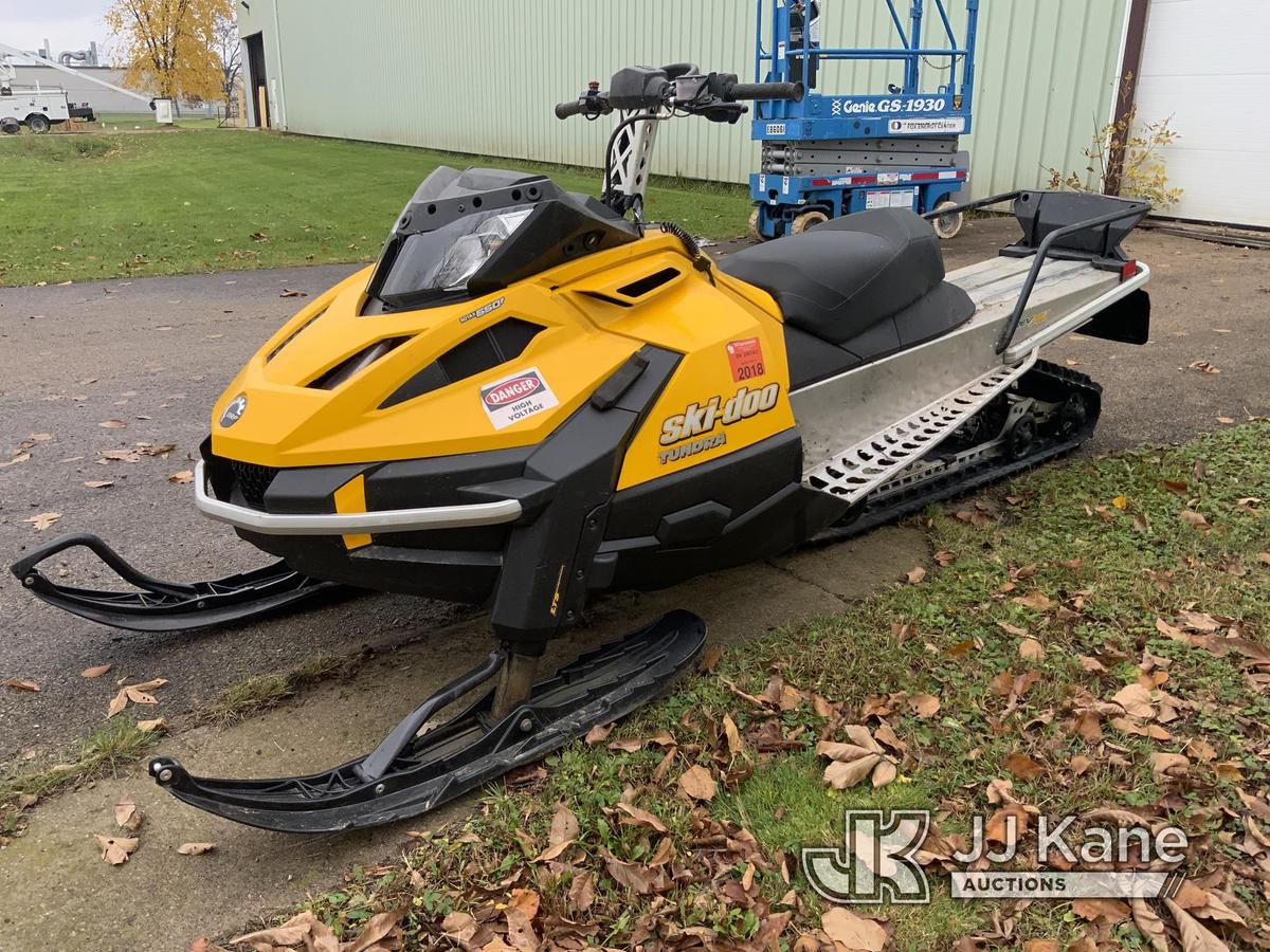 (Neenah, WI) 2010 Ski-Doo Tundra Rotax 550f Snowmobile No Title) (Runs & Moves) (Missing Handle on F