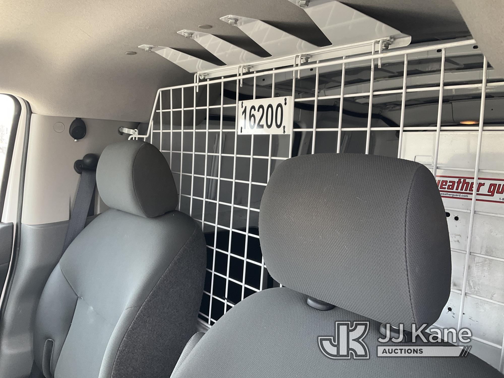 (Kansas City, MO) 2016 Nissan NV200 Cargo Van Runs & Moves)  (Jump To Start, Mileage Button Inoperab