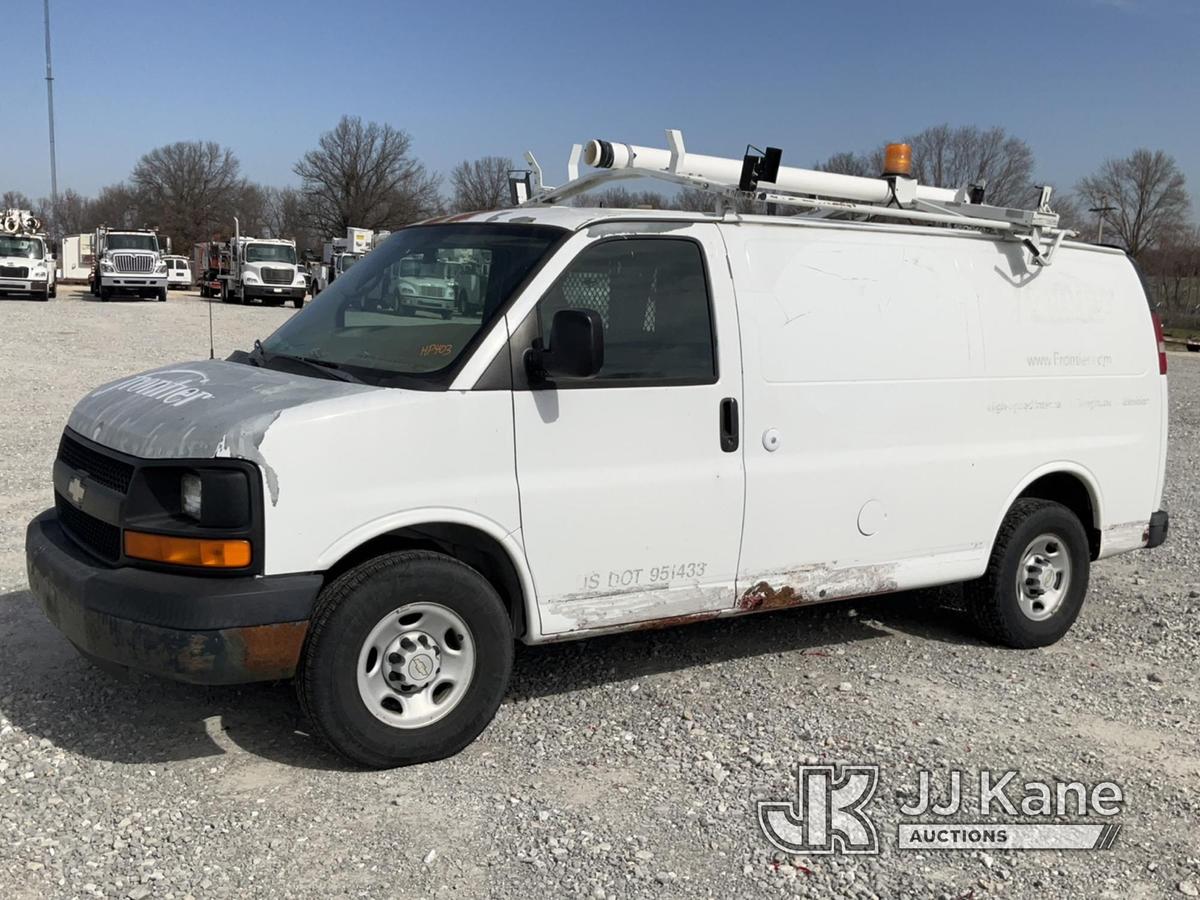 (Hawk Point, MO) 2007 Chevrolet Express G2500 Cargo Van Runs & Moves) (Jump To Start, Runs, Moves) (