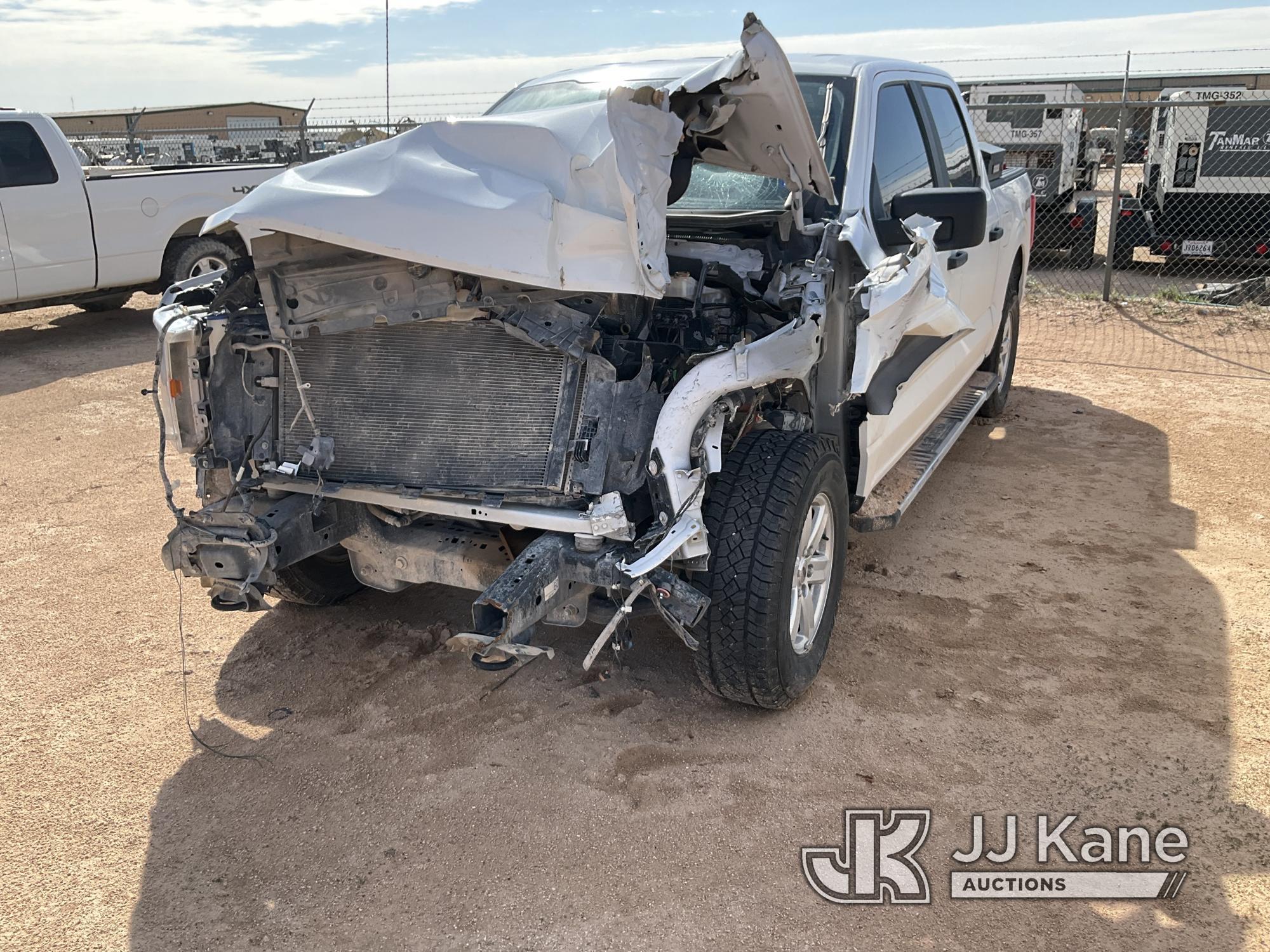 (Midland, TX) 2021 Ford F150 4x4 Crew-Cab Pickup Truck DEALER ONLY! NO RETAIL BUYERS! Wrecked, Does