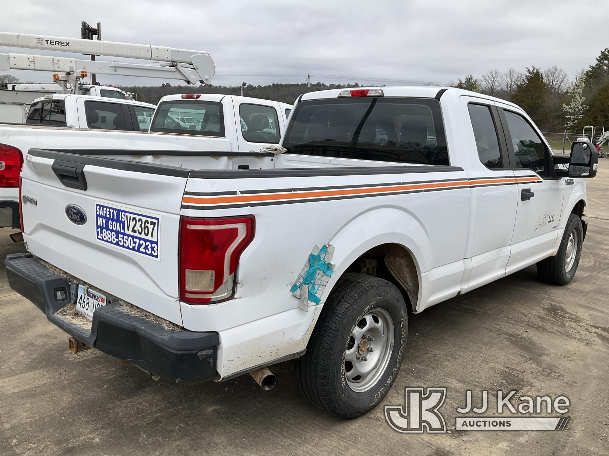 (Conway, AR) 2015 Ford F150 4x4 Extended-Cab Pickup Truck Runs & Moves) (No Battery, Check Engine Li