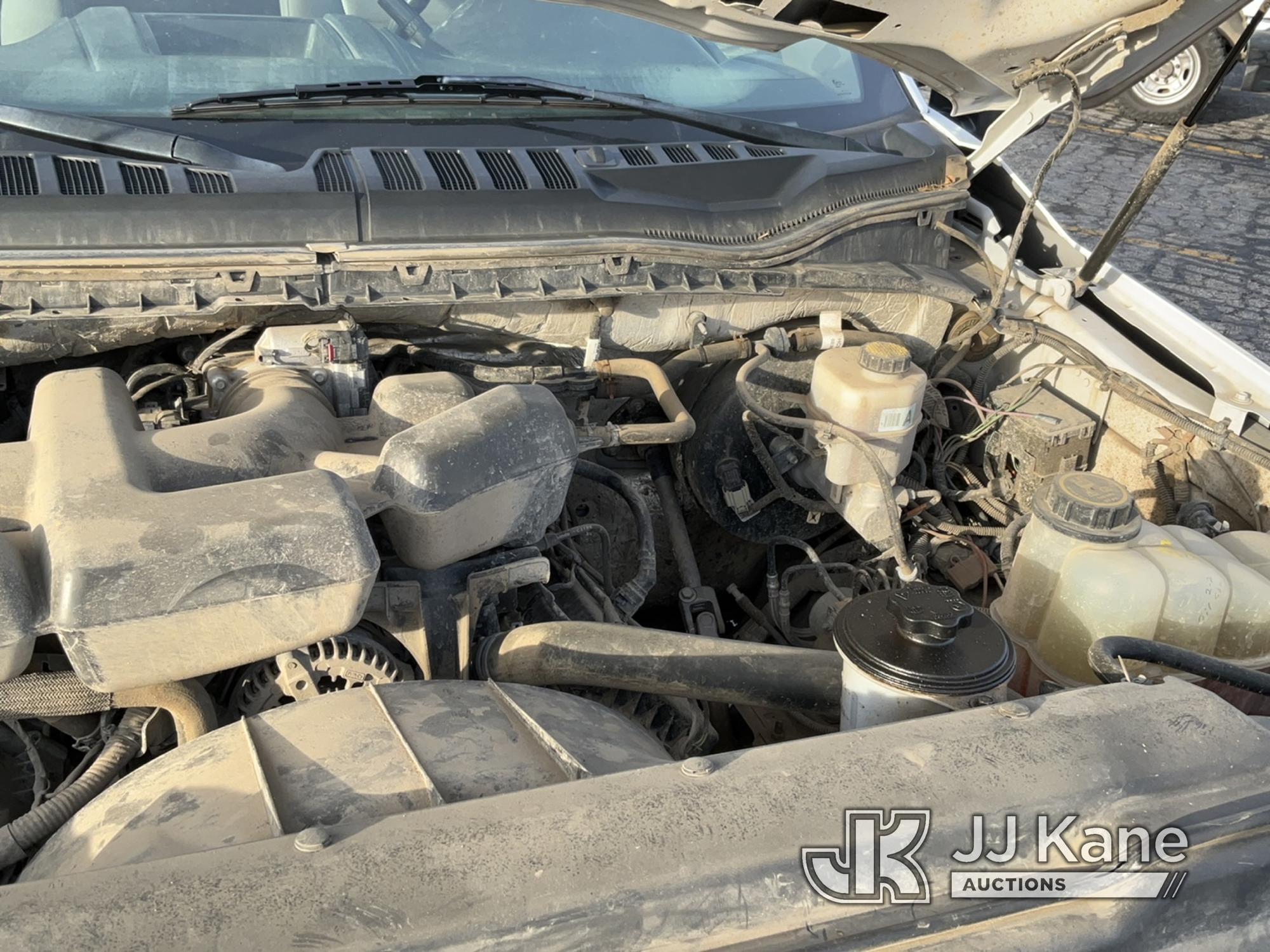 (Bloomington, IL) 2019 Ford F250 4x4 Extended-Cab Service Truck Runs & Moves) (Check Engine Light On