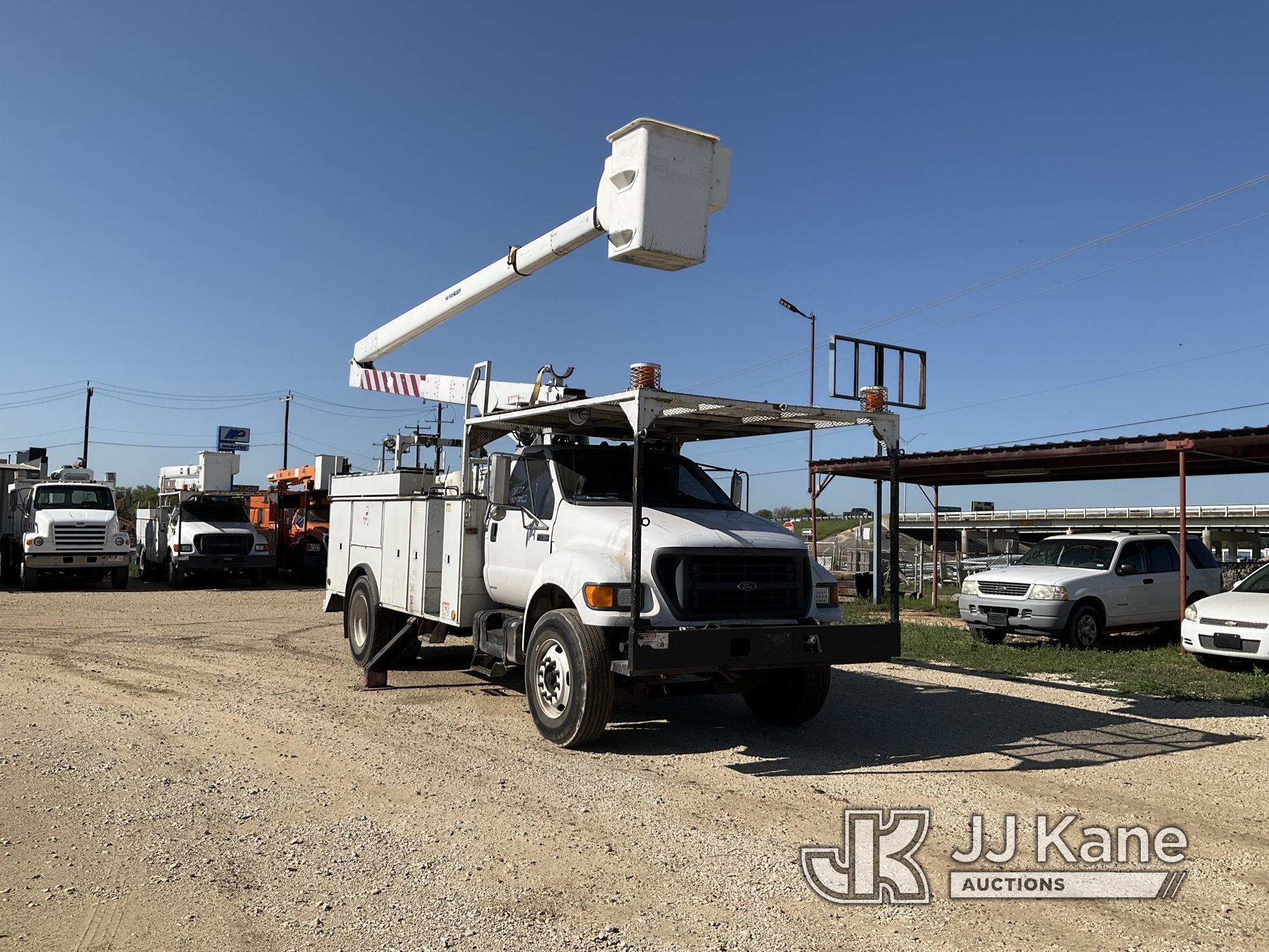 (San Antonio, TX) HiRanger 5FC-55, Bucket Truck mounted behind cab on 2002 Ford F750 Utility Truck R