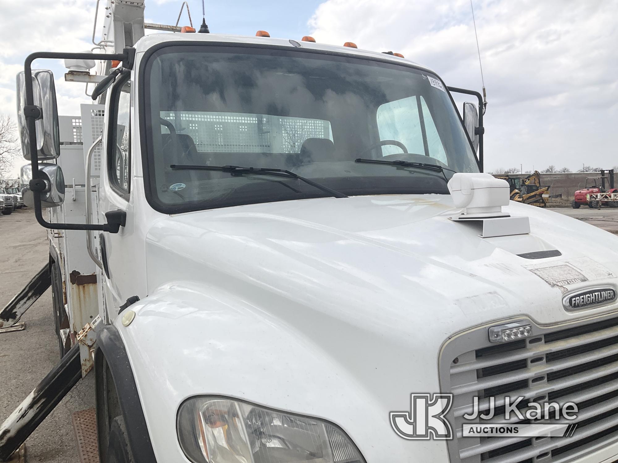 (Kansas City, MO) Altec AM55-E, Material Handling Bucket Truck rear mounted on 2013 Freightliner M2