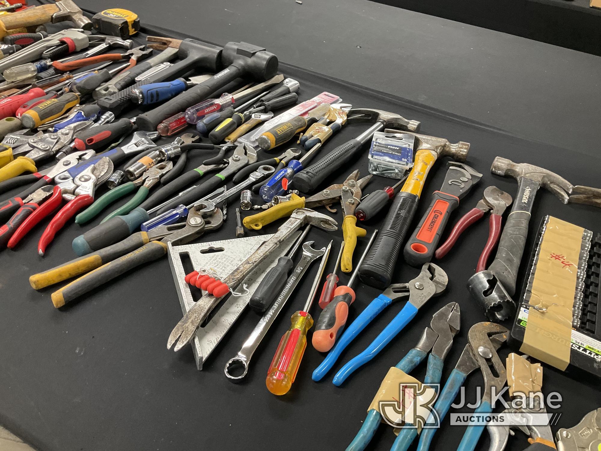 (Jurupa Valley, CA) Hand Tools (Used) NOTE: This unit is being sold AS IS/WHERE IS via Timed Auction