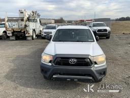 (Ashland, OH) 2014 Toyota Tacoma Pickup Truck Runs & Moves) (Body/Rust Damage