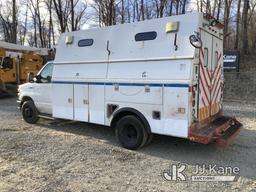 (Shrewsbury, MA) 2010 Ford E450 Cutaway Enclosed Service Van Runs & Moves) (Body & Rust Damage