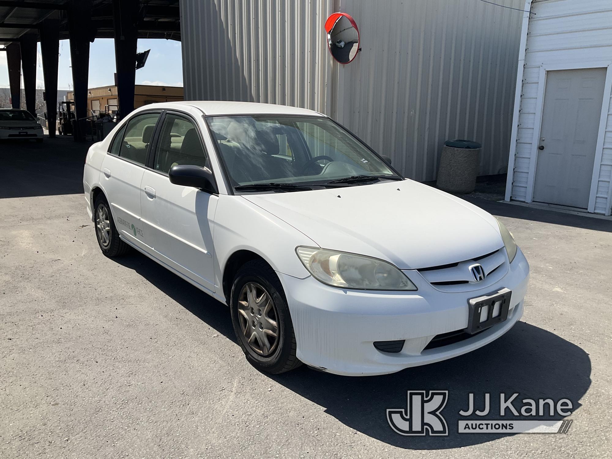 (Jurupa Valley, CA) 2004 HONDA CIVIC 4-Door Sedan Runs & Moves, CNG Tank Expiration Date: 06/2019