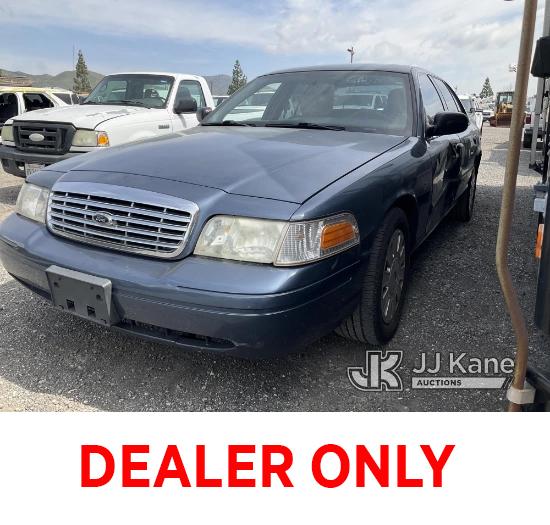 (Jurupa Valley, CA) 2010 Ford Crown Victoria Police Interceptor 4-Door Sedan Runs & Moves Driver Sid