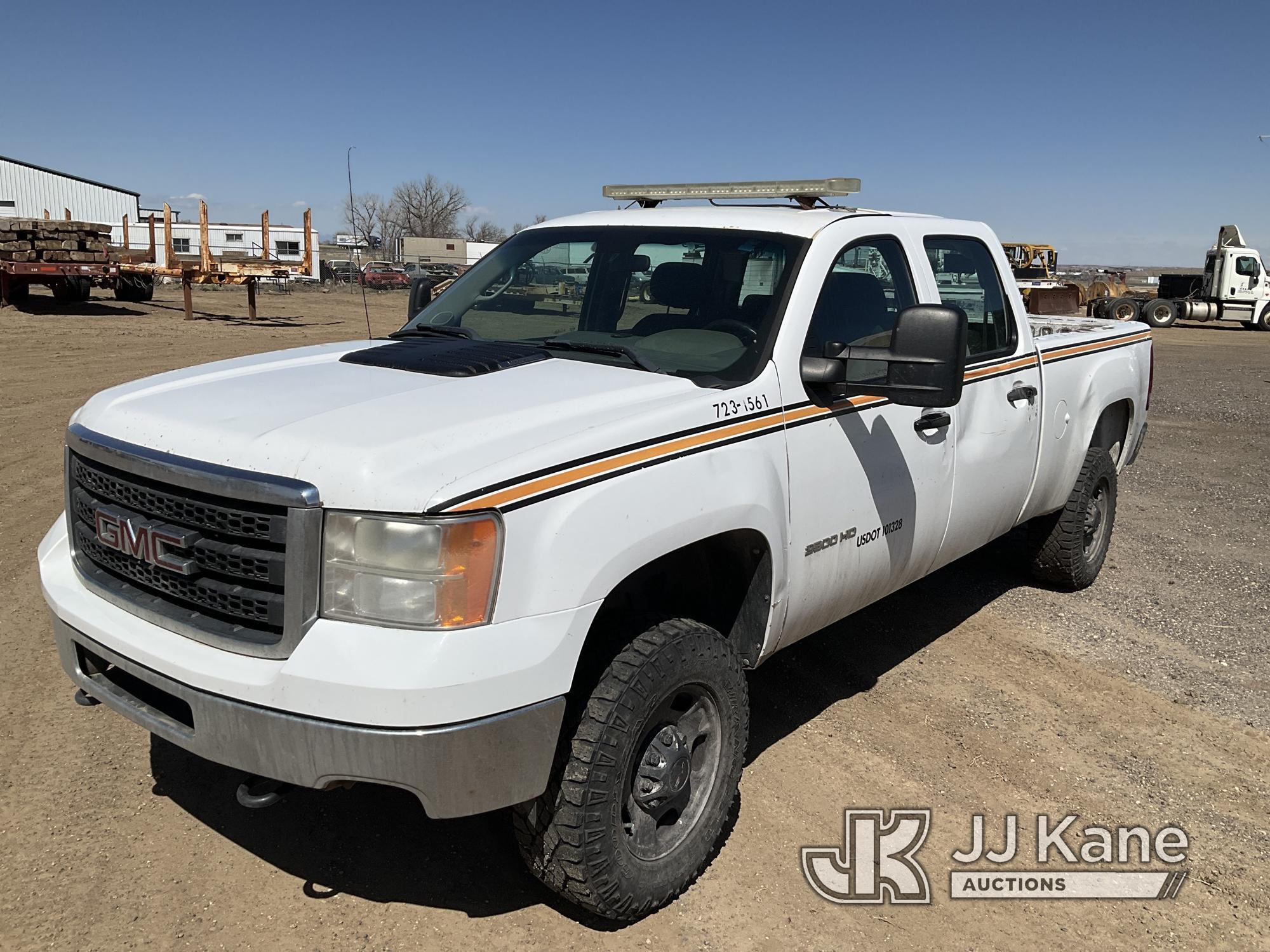 (Keenesburg, CO) 2011 GMC Sierra 2500HD 4x4 Crew-Cab Pickup Truck Runs & Moves)(Body Damage, Rear Le