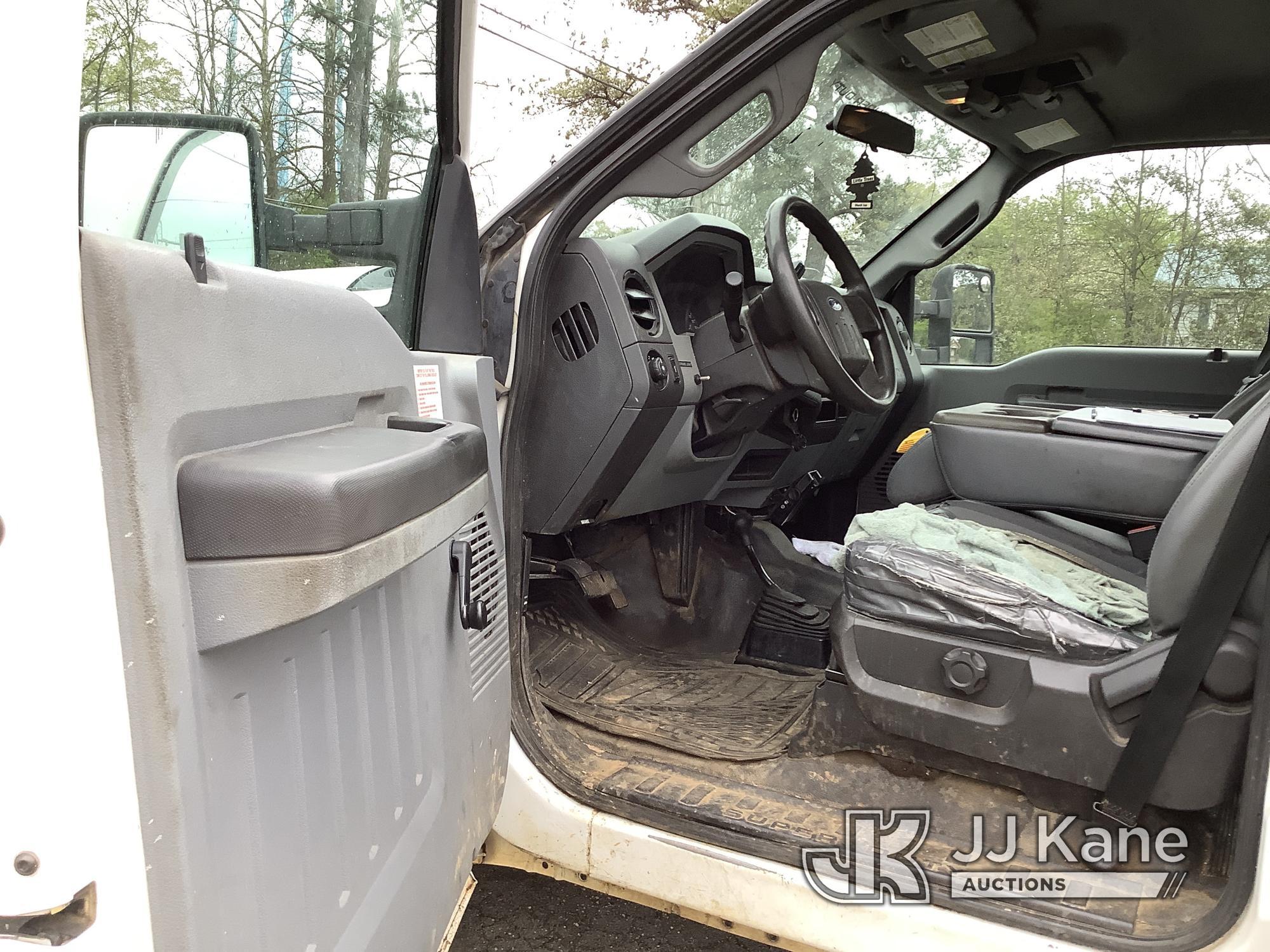 (Graysville, AL) 2016 Ford F250 4x4 Crew-Cab Pickup Truck, Transfer case is bad and needs brakes Run