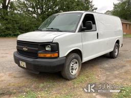 (Graysville, AL) 2015 Chevrolet Express G2500 Cargo Van Runs Rough, Moves) (Per Seller: Engine Issue