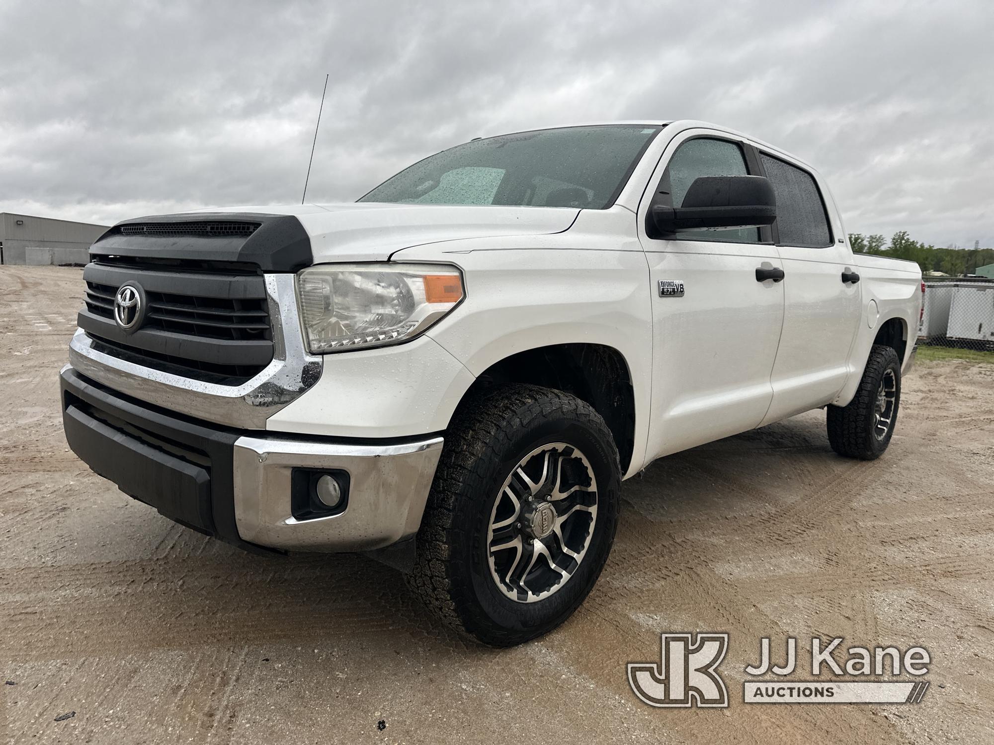 (Shelby, NC) 2015 Toyota Tundra 4x4 Crew-Cab Pickup Truck Runs & Moves) (Check Engine Light On