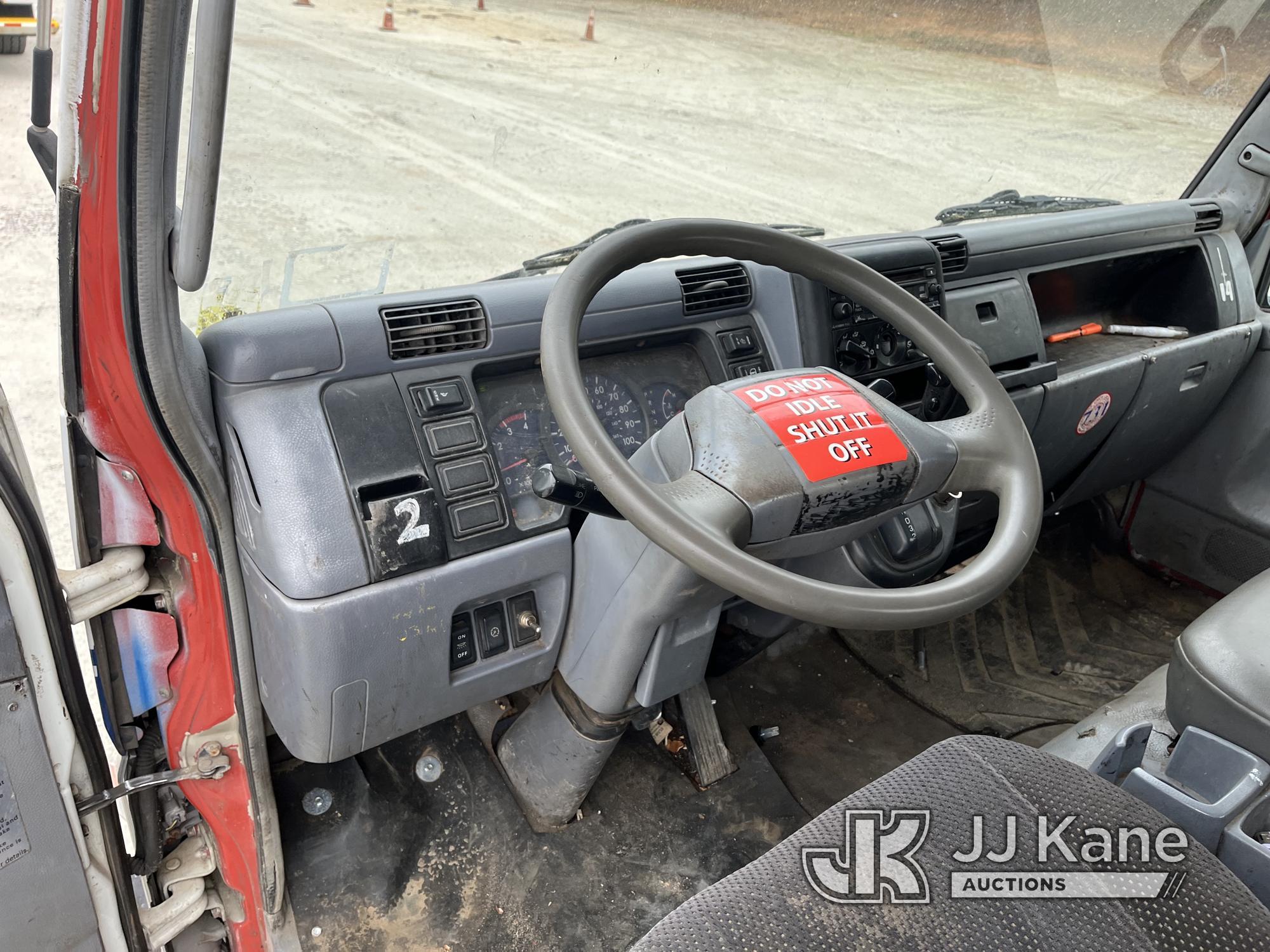 (Chester, VA) 2005 Mitsubishi Fuso FE85D COE Cab & Chassis Runs & Moves