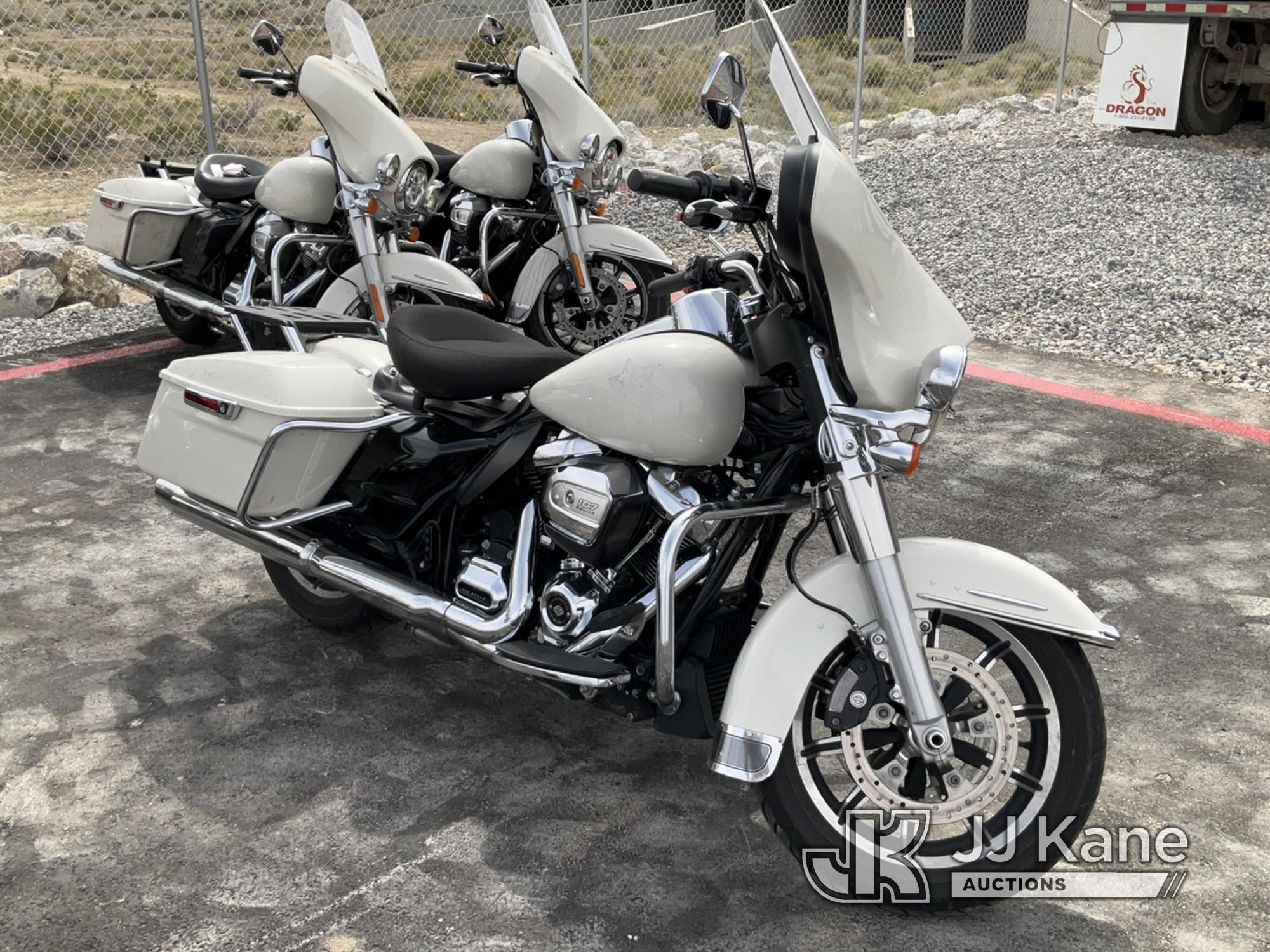 (Las Vegas, NV) 2017 Harley-Davidson FLHTP Police Runs & Moves