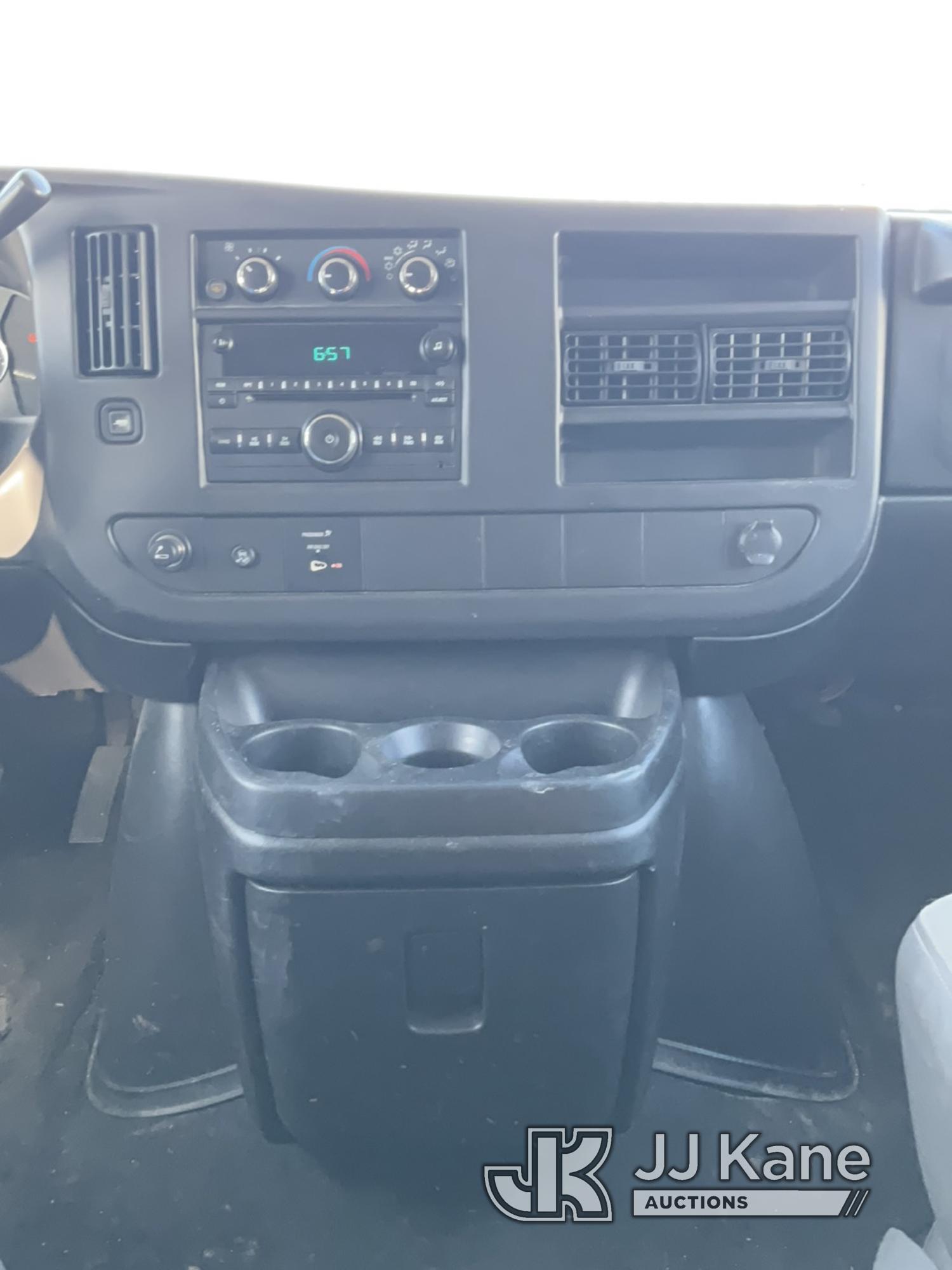 (Las Vegas, NV) 2008 Chevrolet Express G3500 Extended Van Runs & Moves