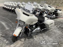 (Las Vegas, NV) 2017 Harley-Davidson FLHTP Police Runs & Moves