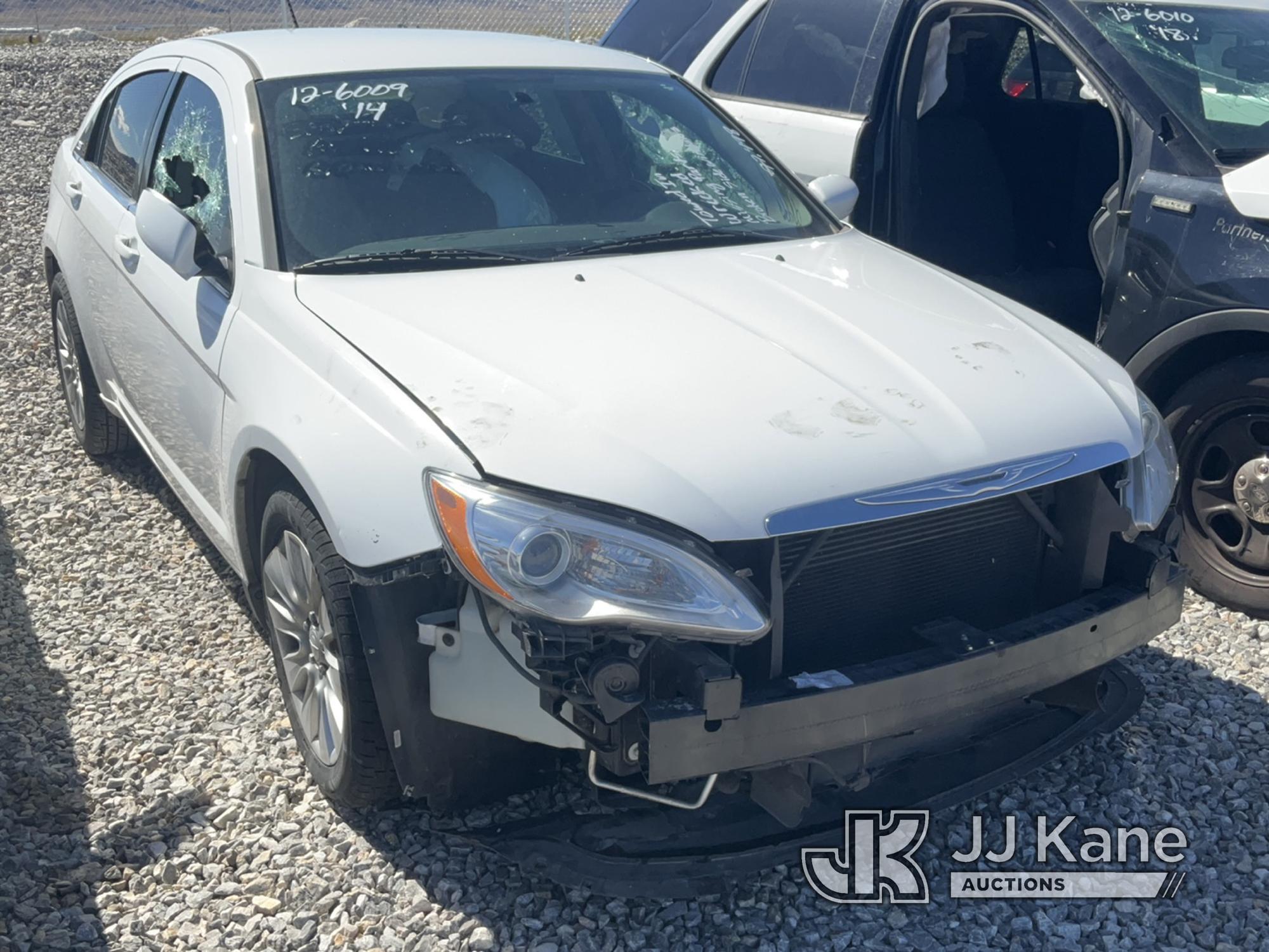 (Las Vegas, NV) 2014 Chrysler 200 Towed In, Broken Side Windows Wrecked, Missing Parts, Jump To Star