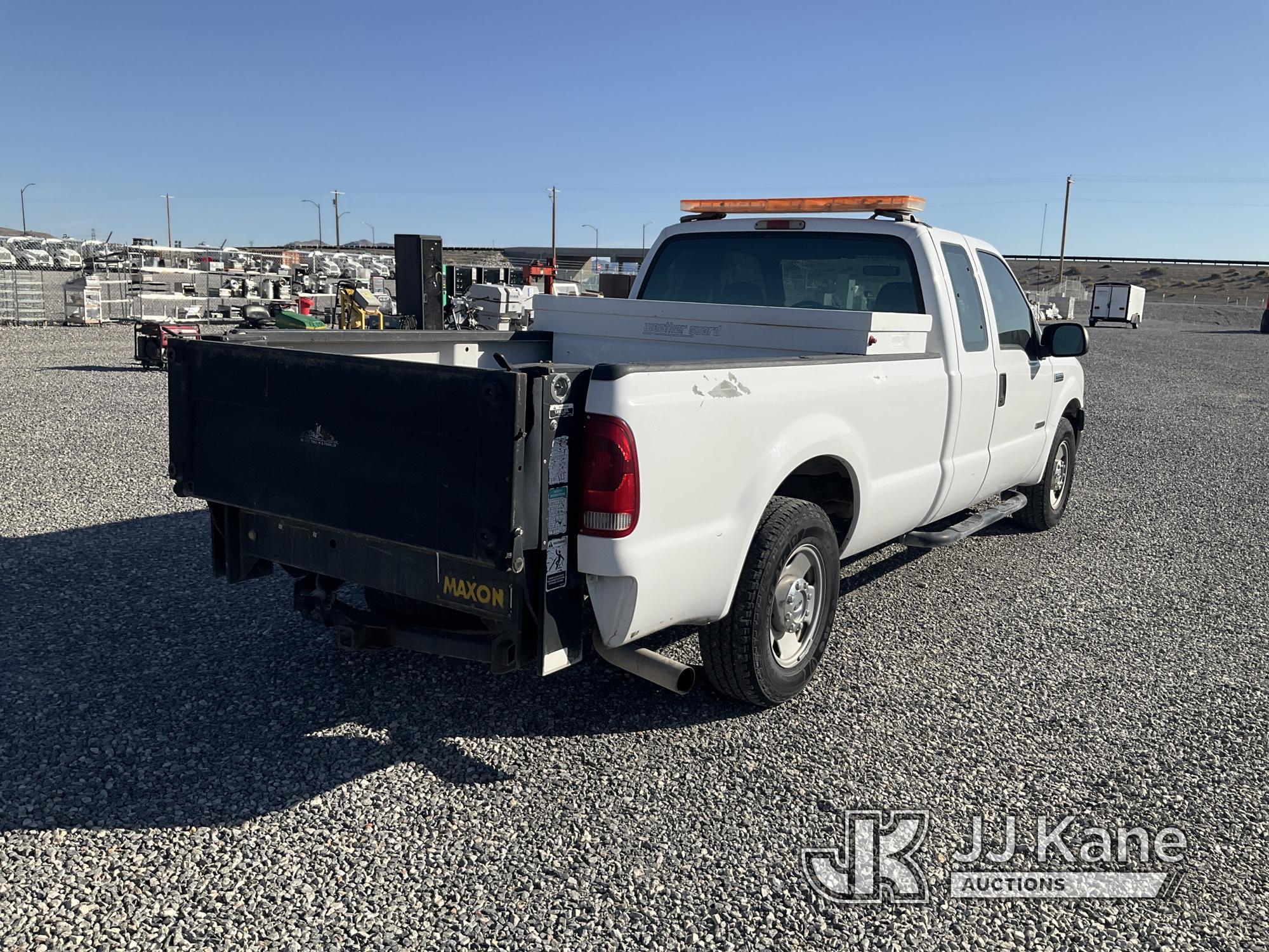 (Las Vegas, NV) 2006 Ford F-250 Pickup ABS Light On, Interior Damage, With Liftgate Jump To Start, R