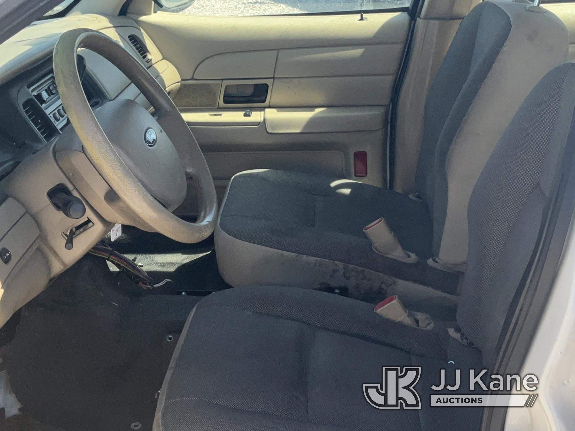 (Las Vegas, NV) 2011 Ford Crown Victoria Police Interceptor Interior Damage, Runs & Moves