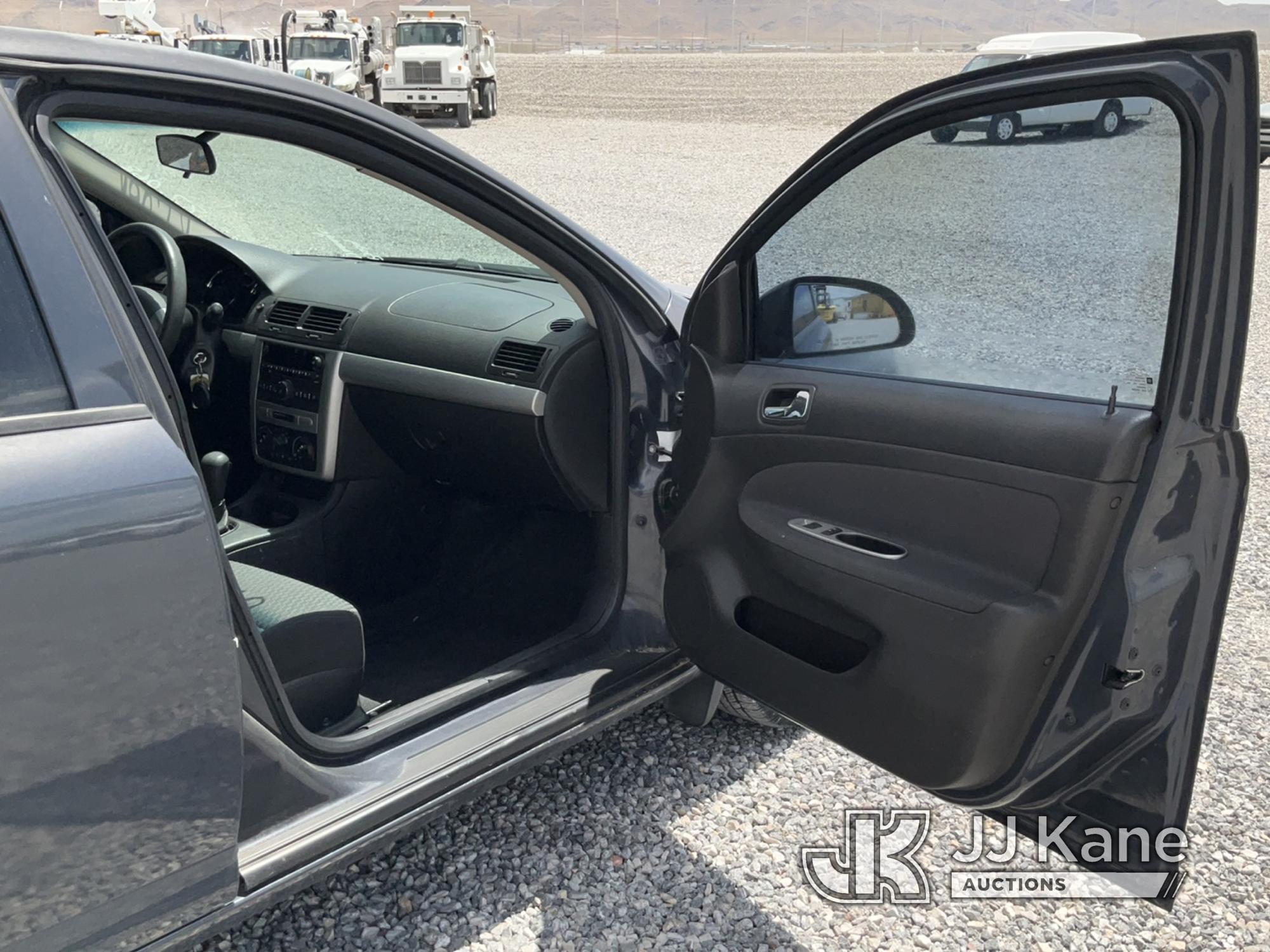 (Las Vegas, NV) 2009 Chevrolet Cobalt Body Damage, Runs & Moves