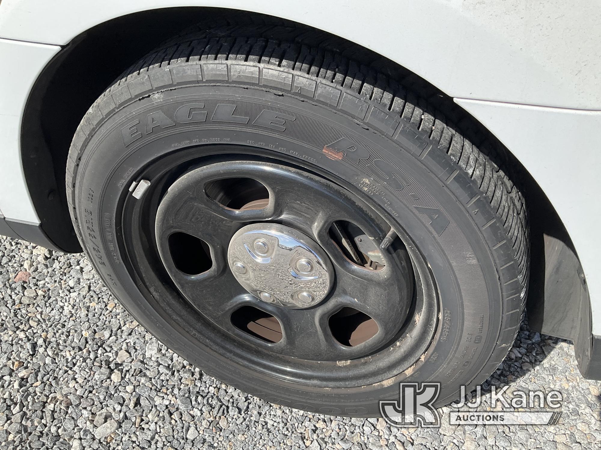 (Las Vegas, NV) 2014 Ford Taurus Police Interceptor Towed In, No Battery, Bad Tires Jump To Start, R