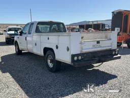 (Las Vegas, NV) 2001 Ford F350 Body Damage, Bad Alternator Jump To Start, Runs & Moves