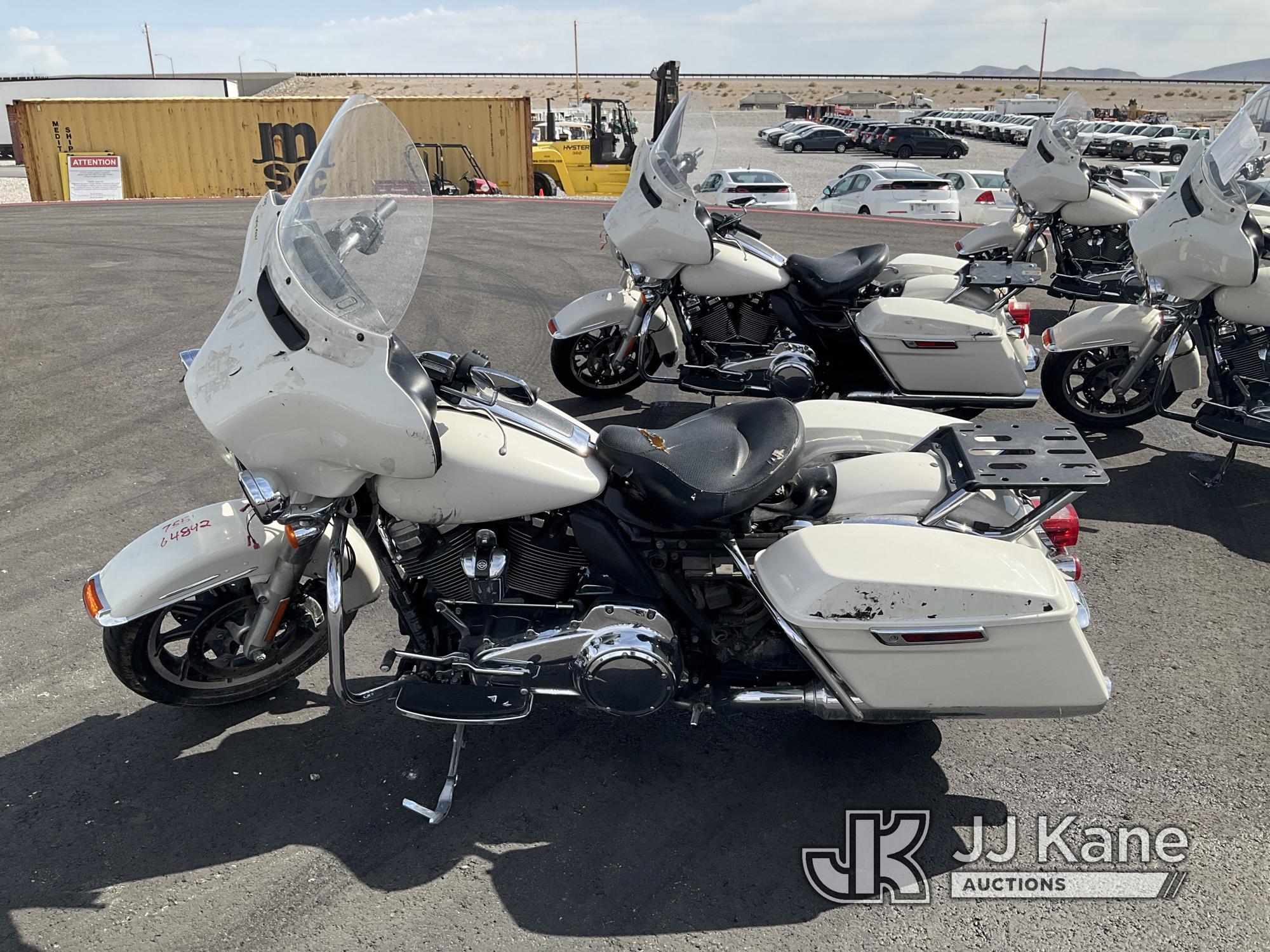 (Las Vegas, NV) 2017 Harley-Davidson FLHTP Police Missing Mirror Runs & Moves