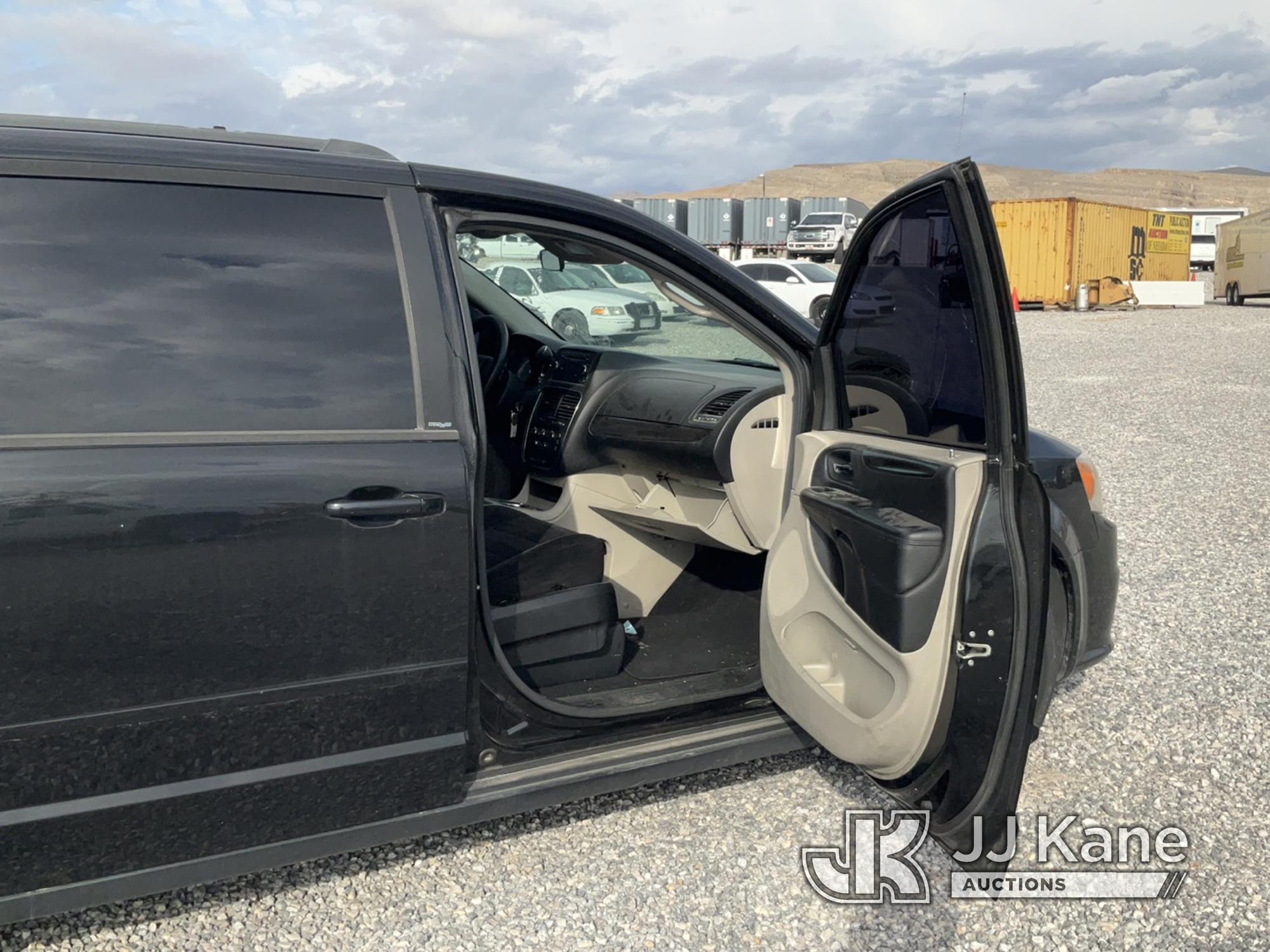 (Las Vegas, NV) 2013 Dodge Grand Caravan Runs & Moves