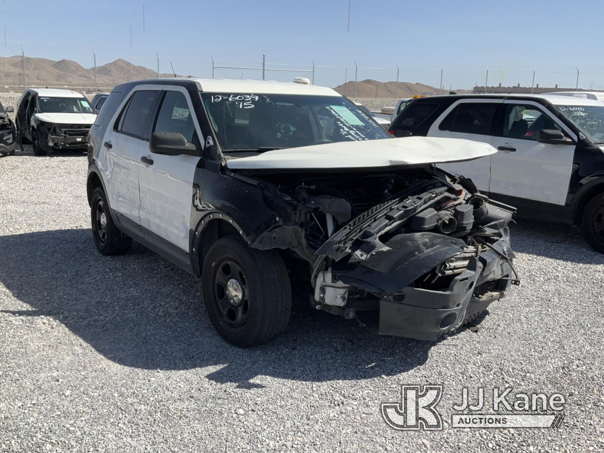 (Las Vegas, NV) 2015 Ford Explorer AWD Police Interceptor Towed In, Wrecked, Missing Parts Turns Ove