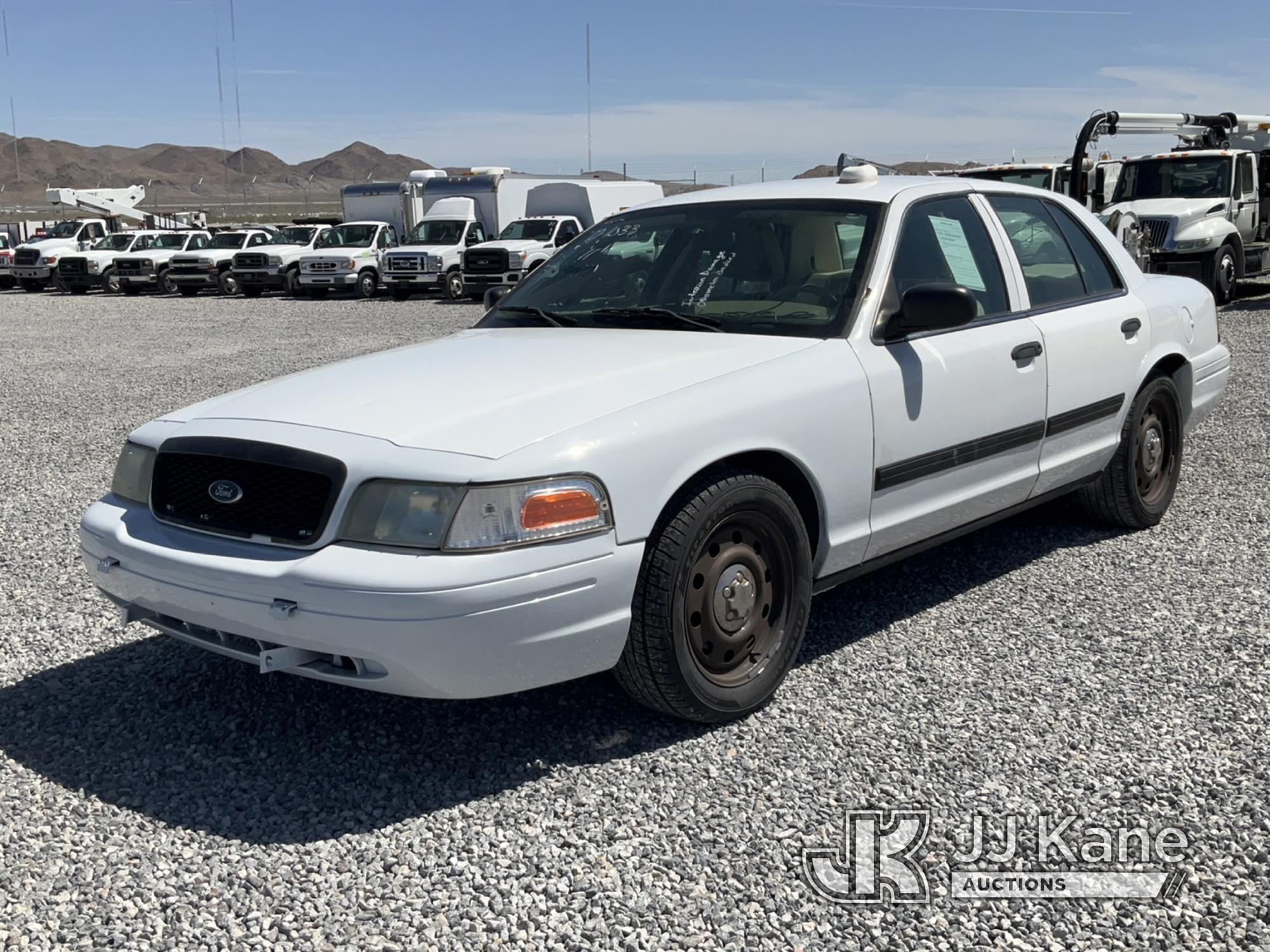 (Las Vegas, NV) 2011 Ford Crown Victoria Police Interceptor Interior Damage, Odometer Broken Runs &