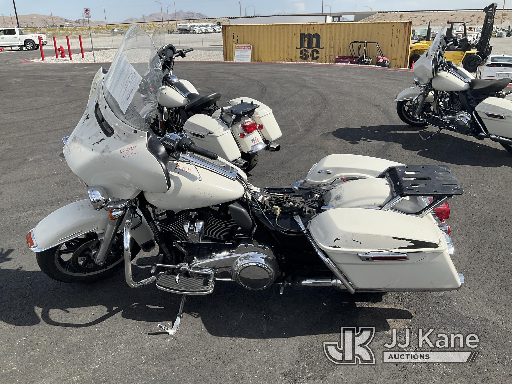 (Las Vegas, NV) 2018 Harley-Davidson FLHTP Police Dealers Only, Missing Parts Will Not Start, No Oil