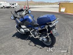 (Las Vegas, NV) 2018 BMW R1200RT Towed In, Bent Wheel, Smokes Runs & Moves