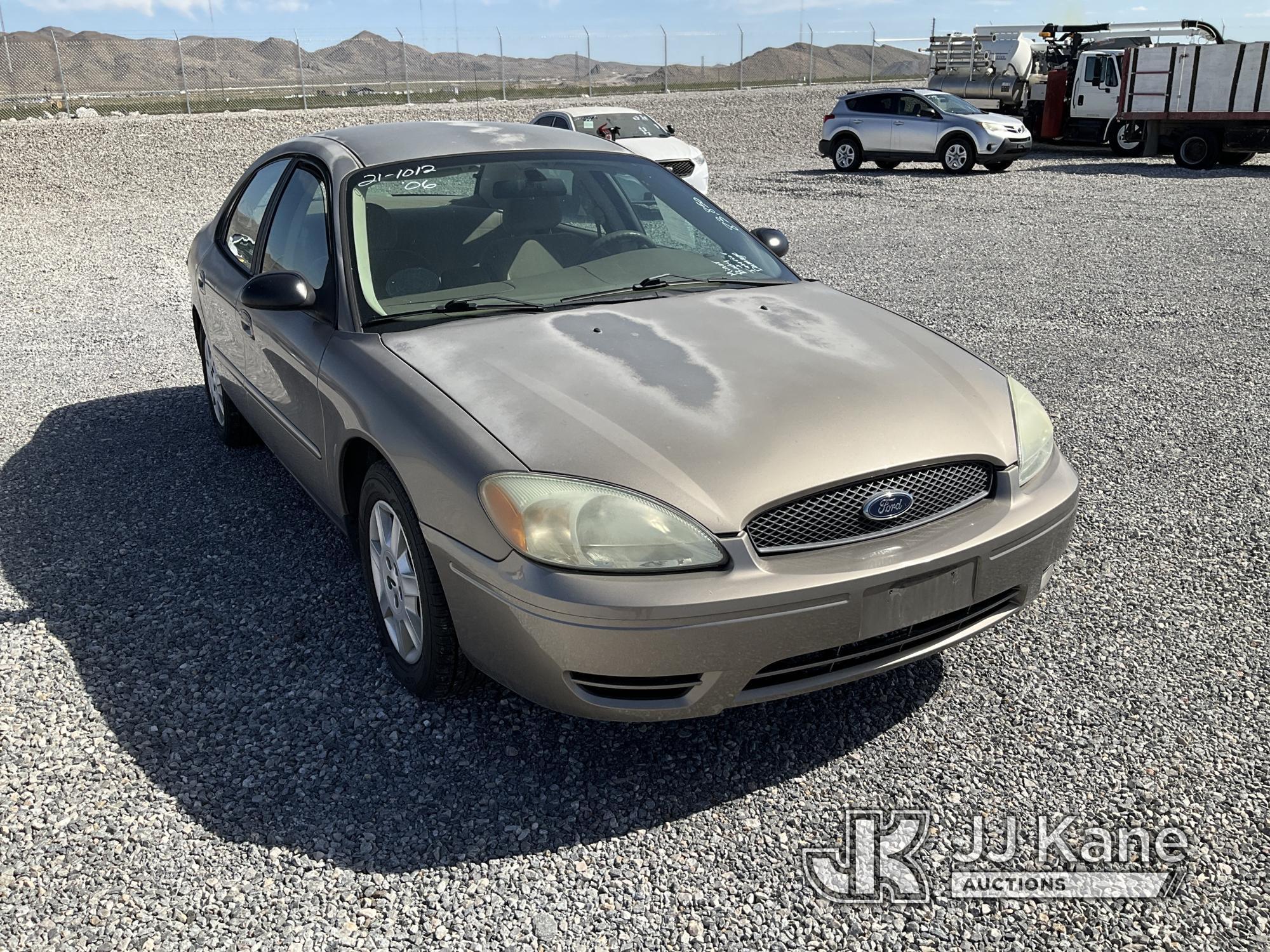 (Las Vegas, NV) 2006 Ford Taurus Minor Body & Interior Damage Jump To Start, Runs & Moves