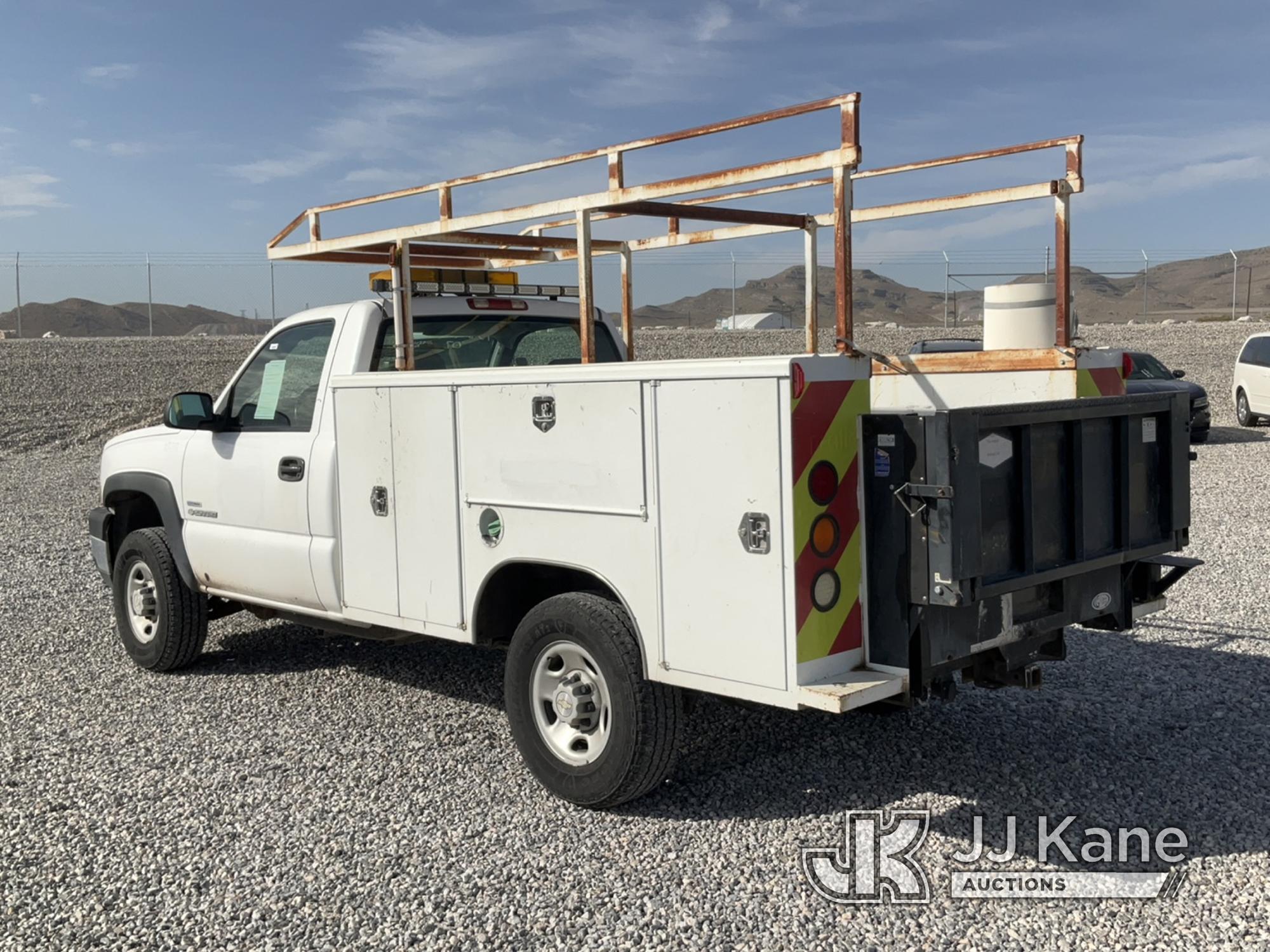 (Las Vegas, NV) 2007 Chevrolet 2500 HD Lift Gate Body & Interior Damage, Runs & Moves